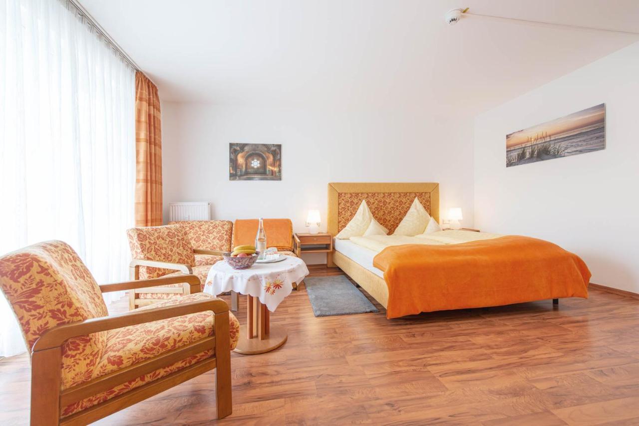 Hotel Garni Lichtquelle Бад-Фюссинг Экстерьер фото