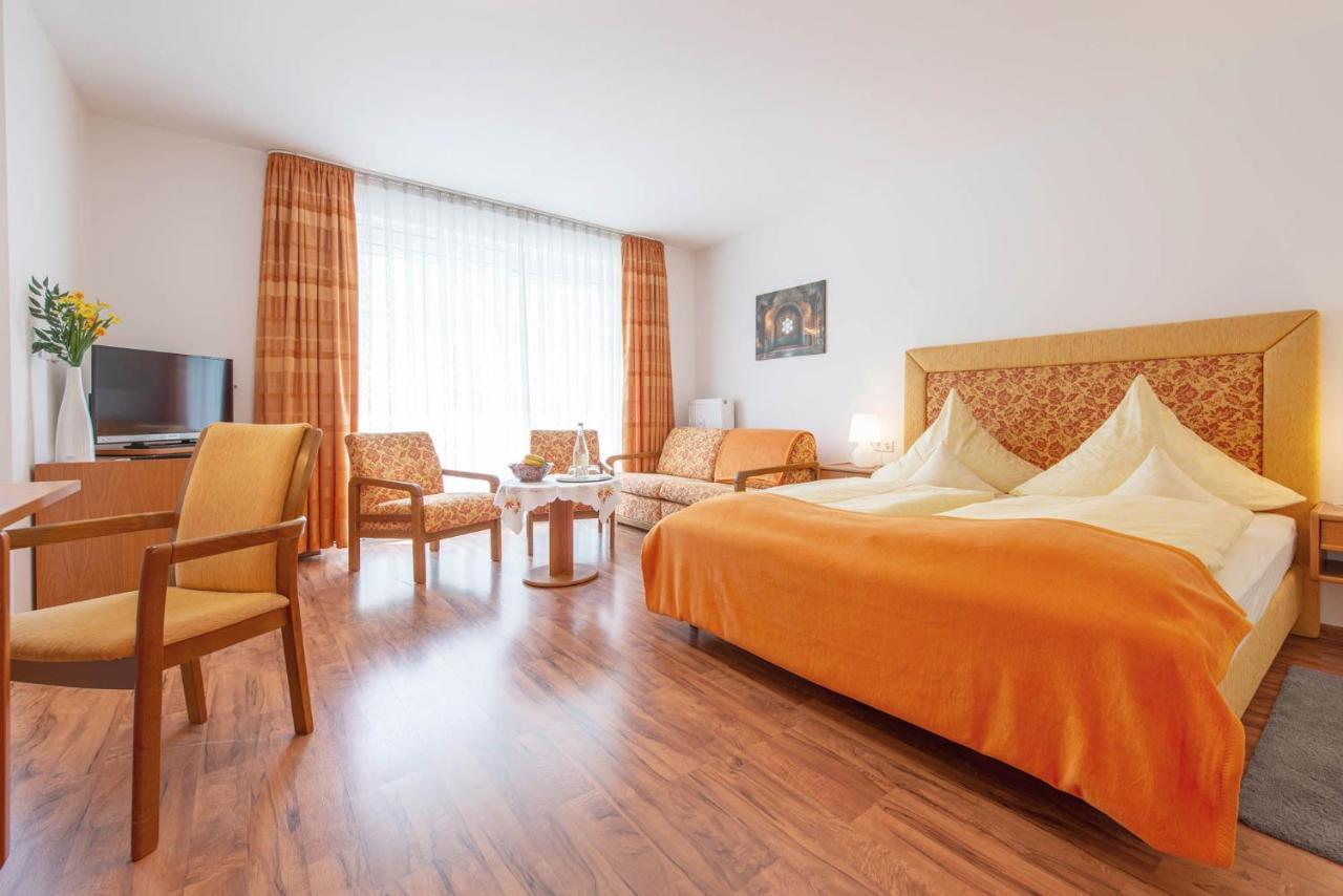 Hotel Garni Lichtquelle Бад-Фюссинг Экстерьер фото